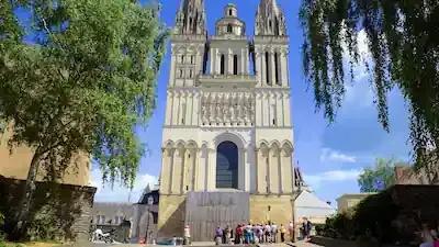 Investir dans le quartier La Roseraie / Saint-Léonard